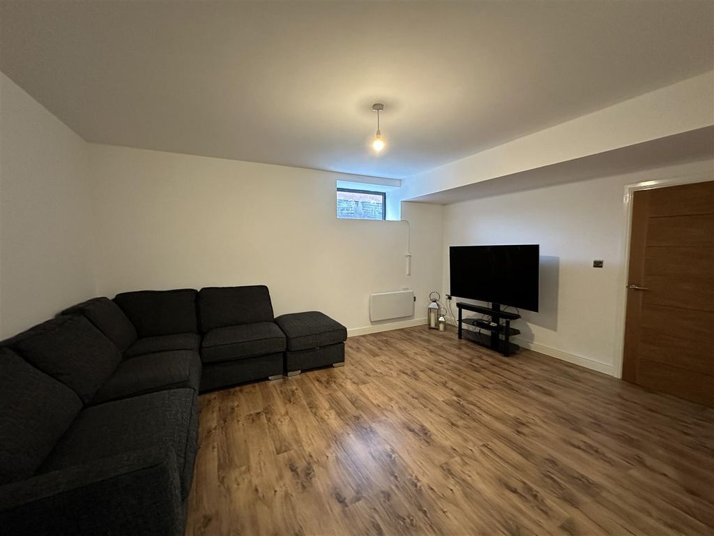 Property photo 2 of 9 Img_5410.Jpeg