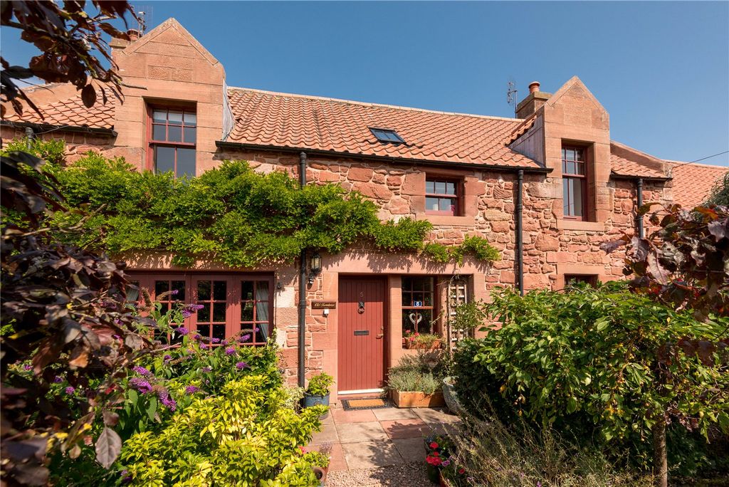 Property photo 1 of 41 Garvald Grange Ext 8