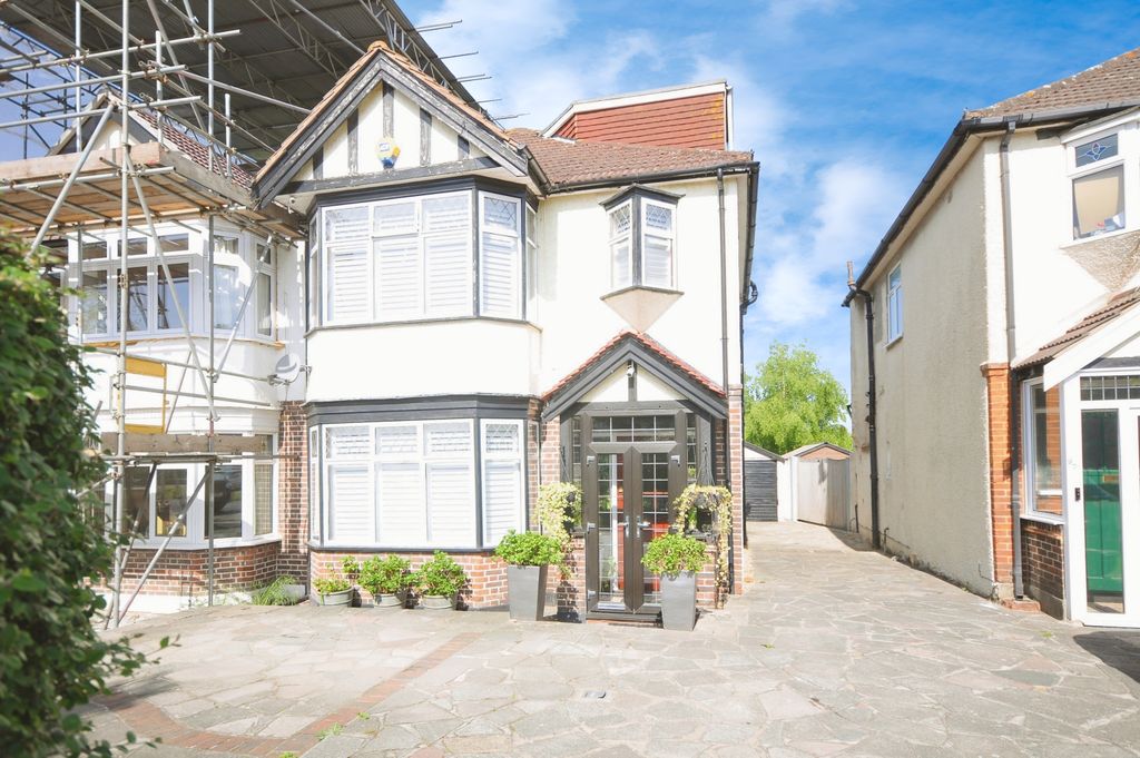 Property photo 1 of 15 The Property