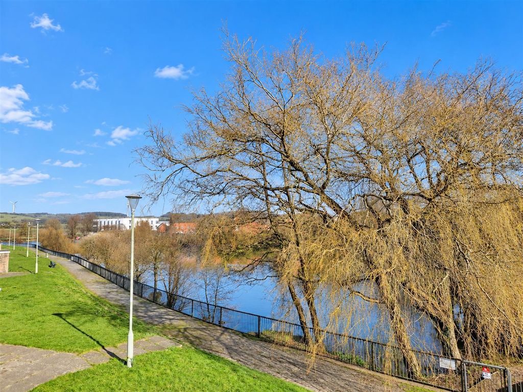 Property photo 2 of 11 74F2De31-Cce3-4c80-Aba5-7A9878E8d3d0.Png