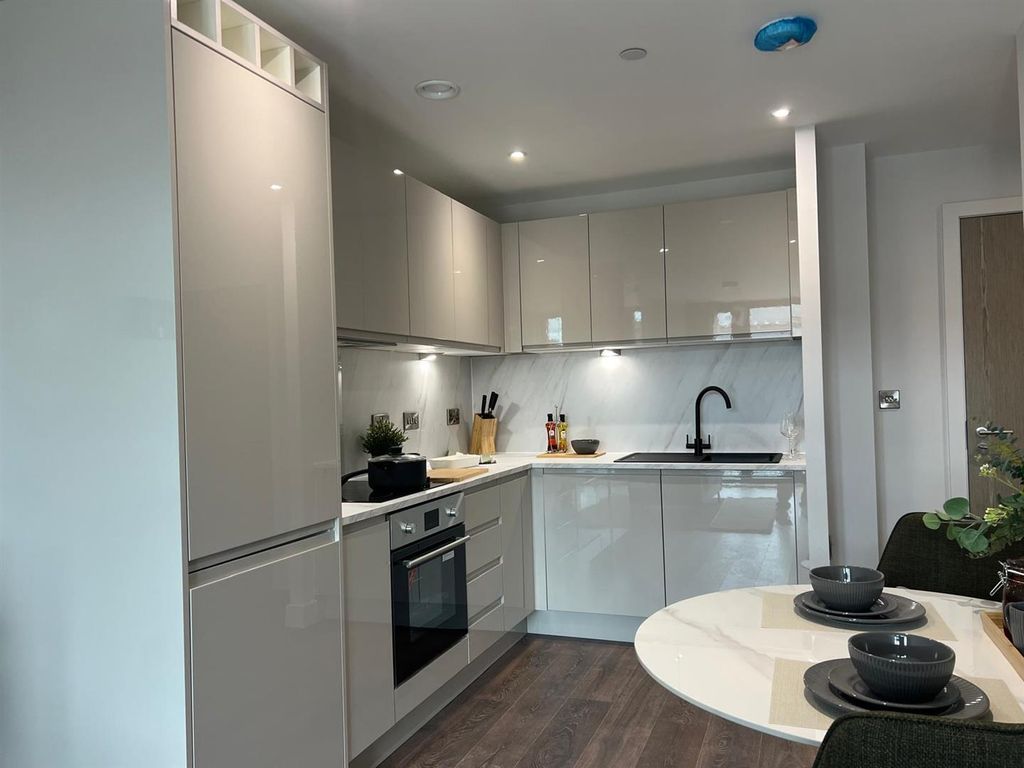 Property photo 3 of 10 1000011356.Jpg