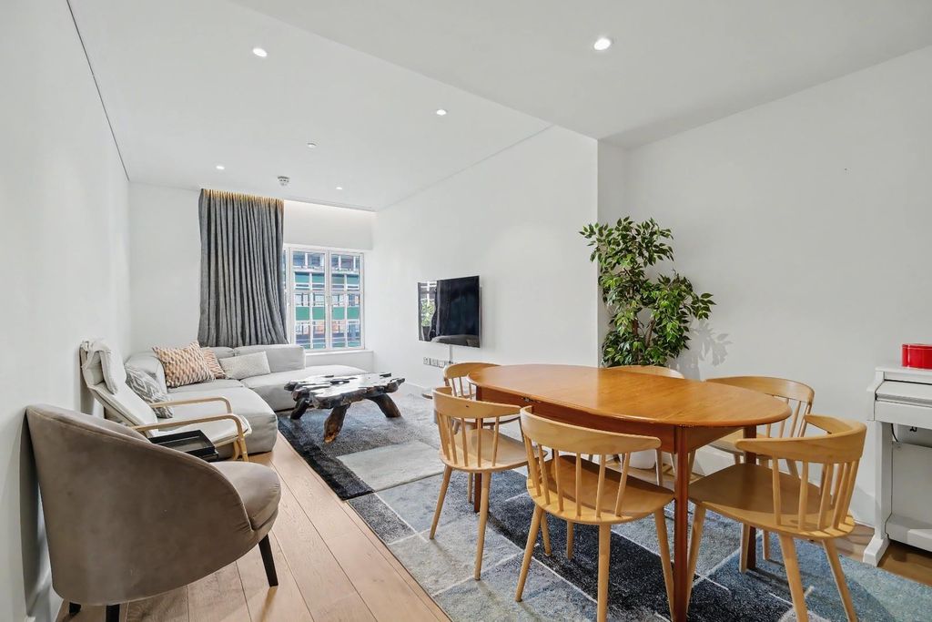 Property photo 3 of 11 86373-Hn-Tec-601 Princes House, 37-39 Kingsway-8 (