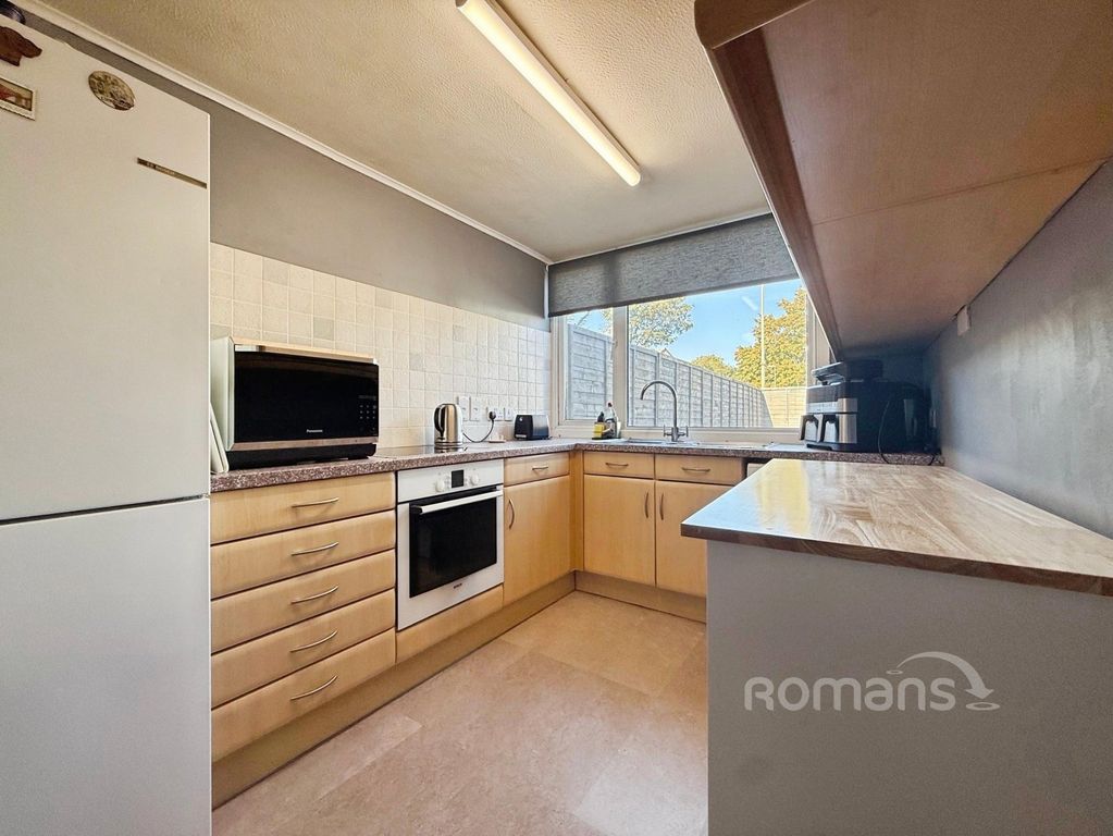 Property photo 3 of 19 Picture No. 30