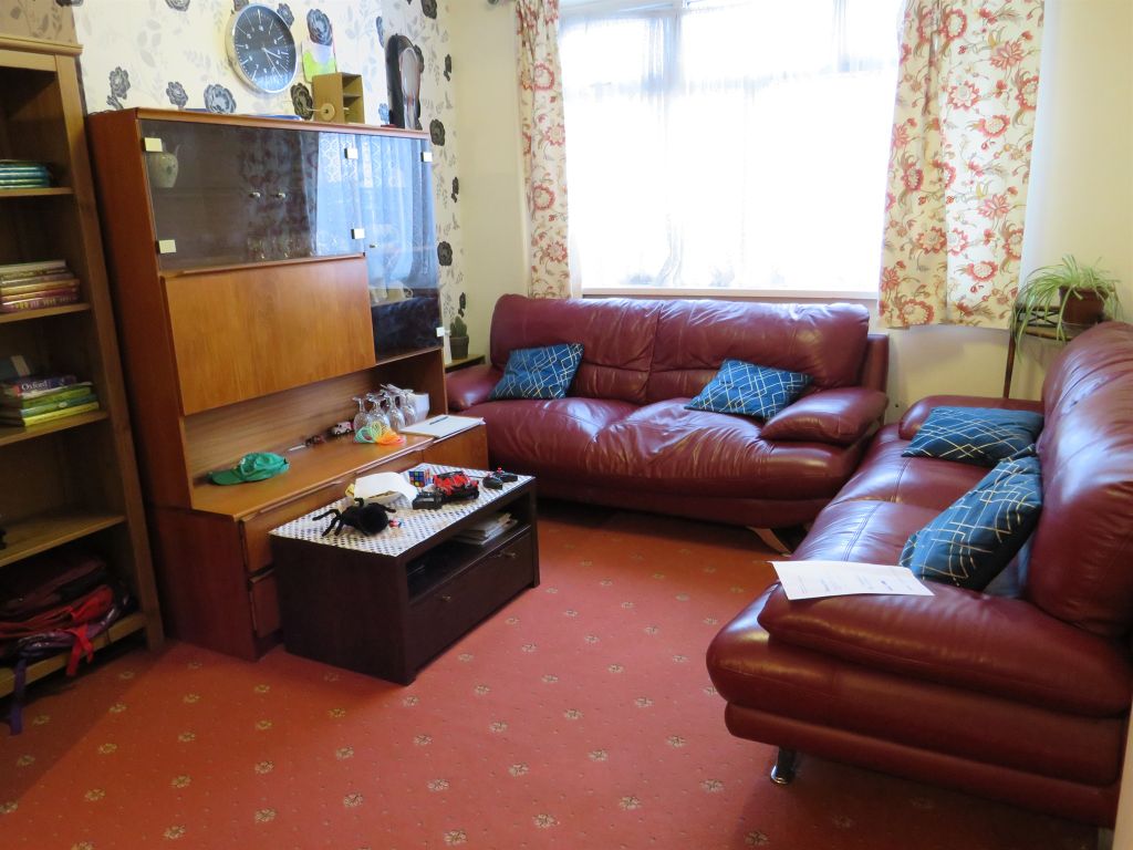 Property photo 2 of 12