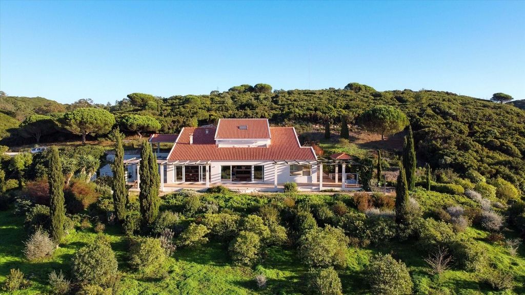 Property photo 1 of 32 7-Bedrooms Villa With 5.7 Hectares Of Land In Azoia, Sesimbra