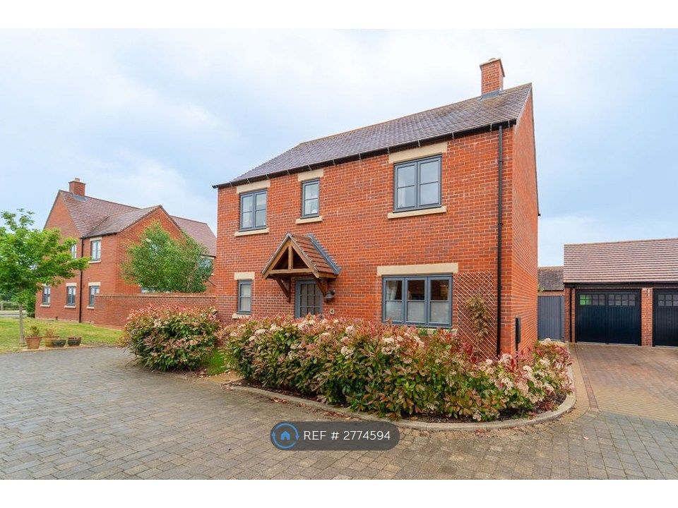 Property photo 2 of 33 House Frontage