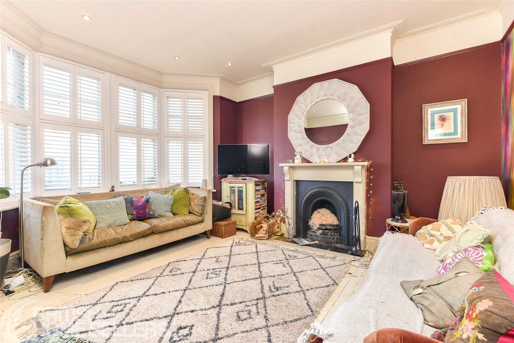 Property photo 2 of 17 Picture No. 06