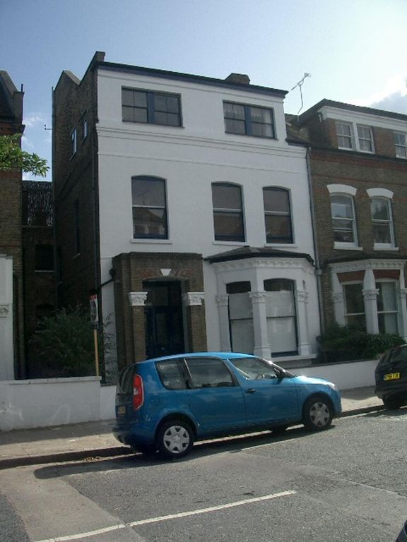 Property photo 1 of 8