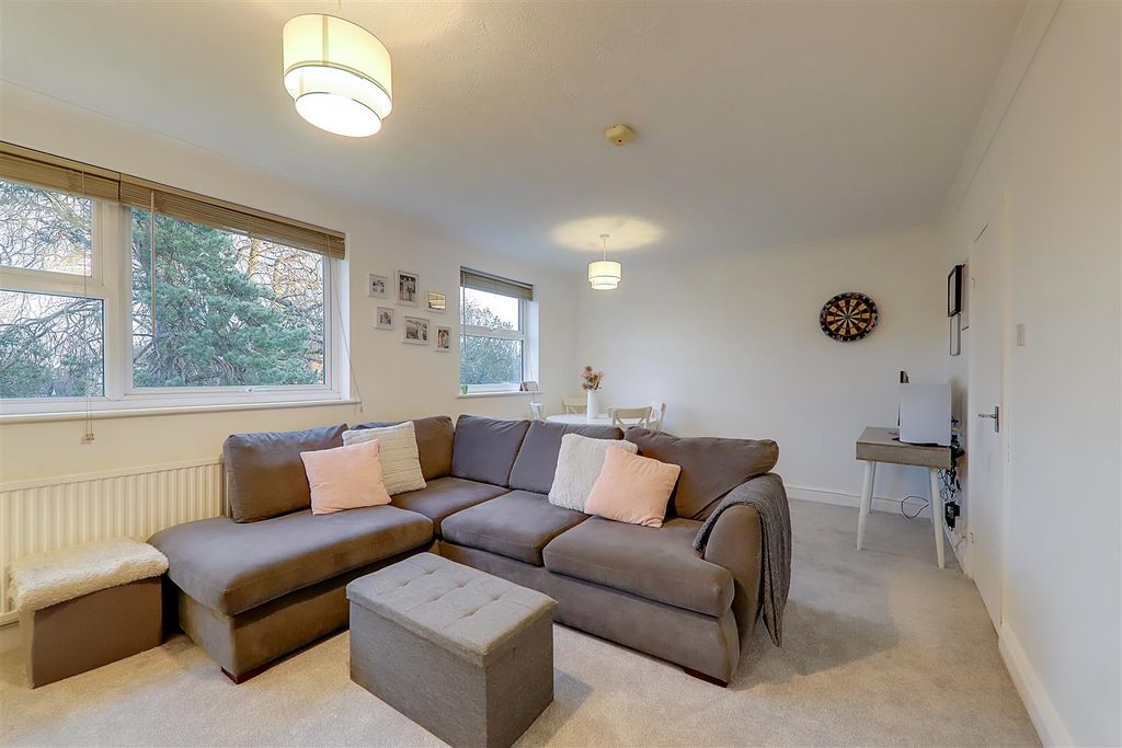 Property photo 3 of 13 Img_6841-Img_6843.Jpg