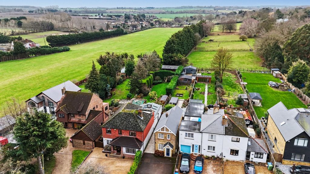 Property photo 1 of 35 4830012