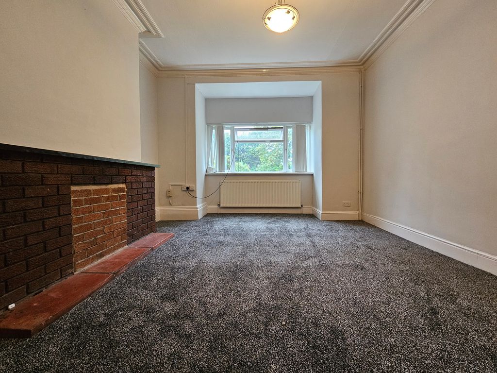 Property photo 3 of 14 Image