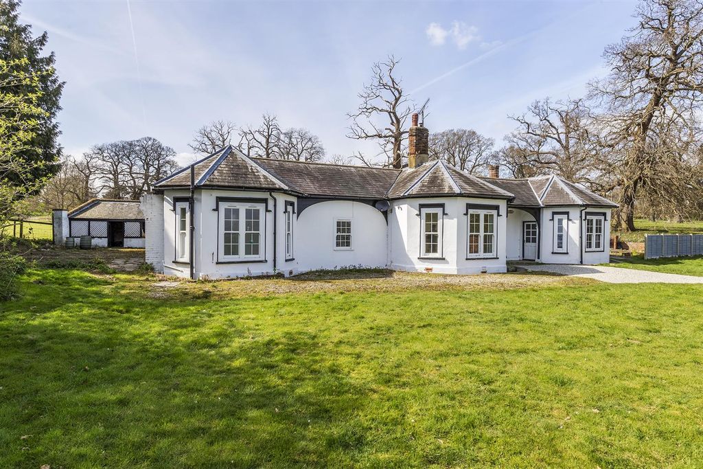 Property photo 2 of 23