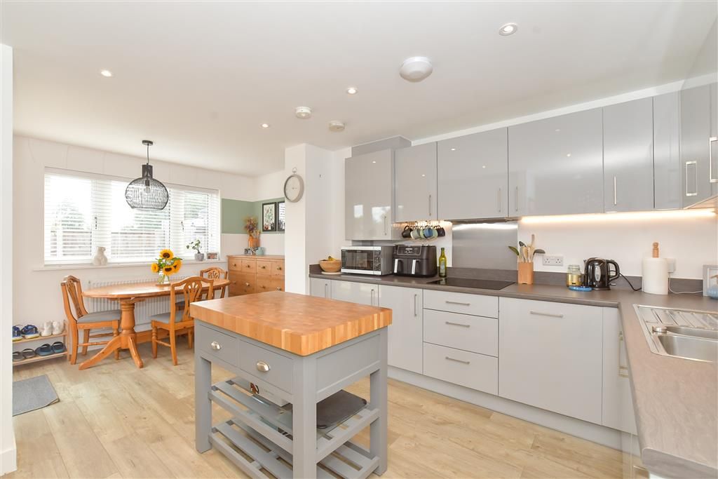 Property photo 3 of 14 Kitchen/ Diner