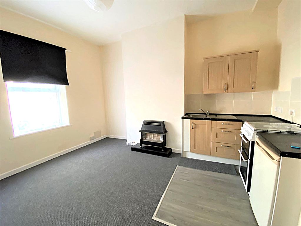 Property photo 2 of 3