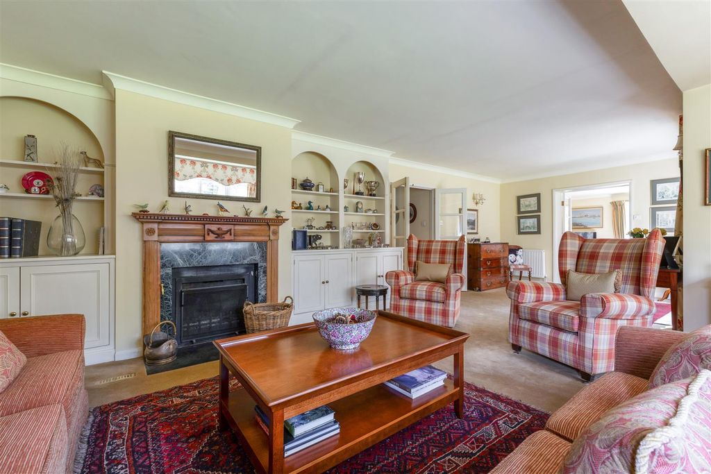 Property photo 2 of 16 Drawing Room