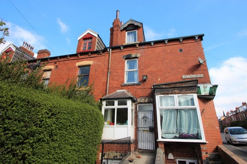 Property photo 1 of 8