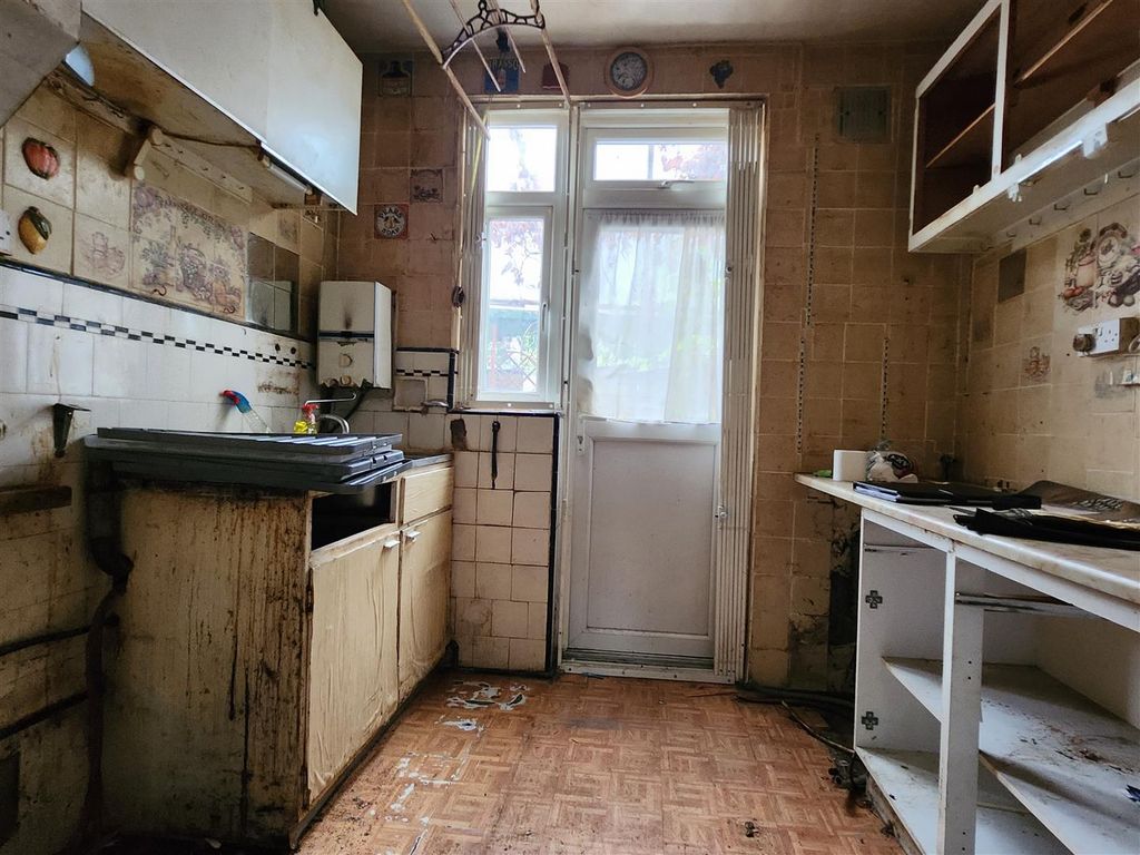 Property photo 3 of 10 K.Jpg