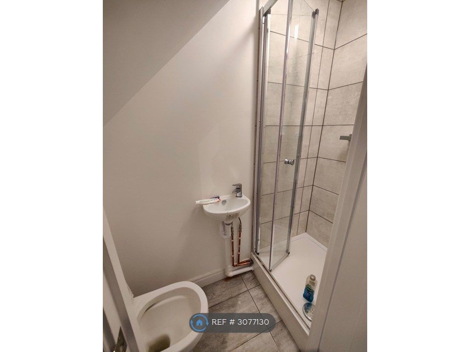 Property photo 3 of 10 Ground Floor Bathroom