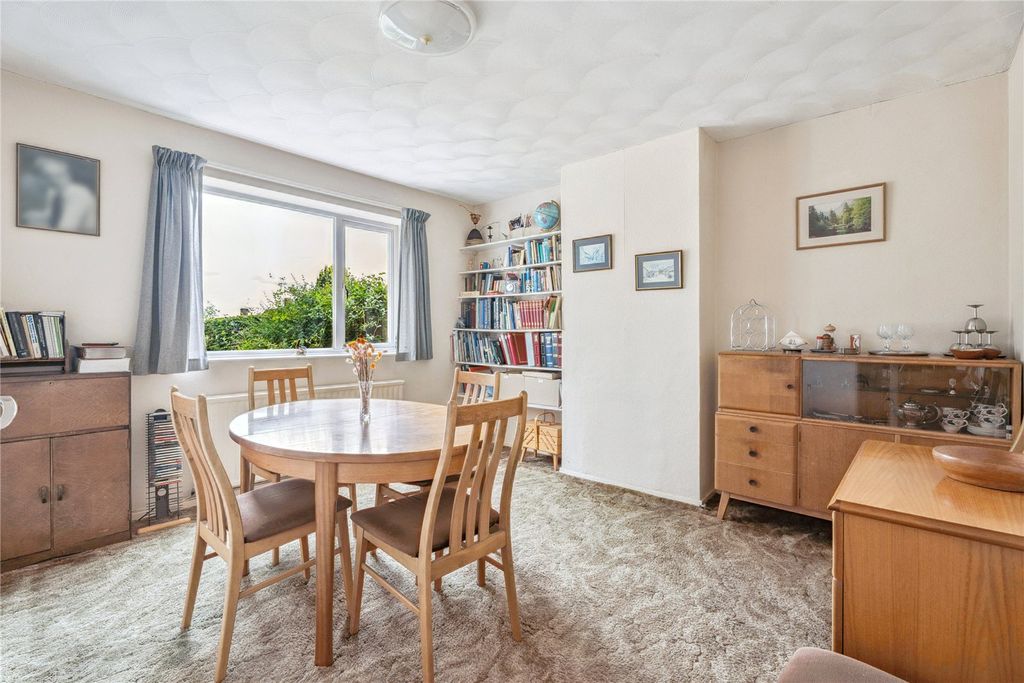 Property photo 2 of 14 Dining Room