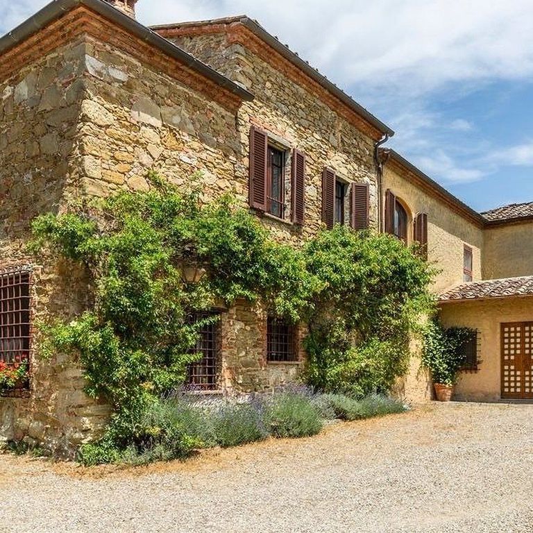 Property photo 1 of 14 Villa With Pool And Land In Lucignano, Tuscany