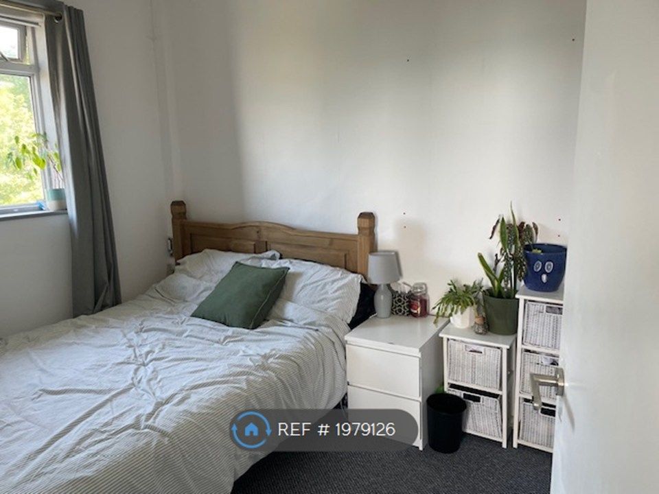 Property photo 2 of 4 One Double Bedroom