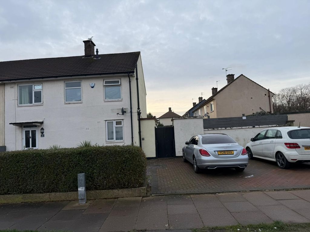 Property photo 2 of 18 Image