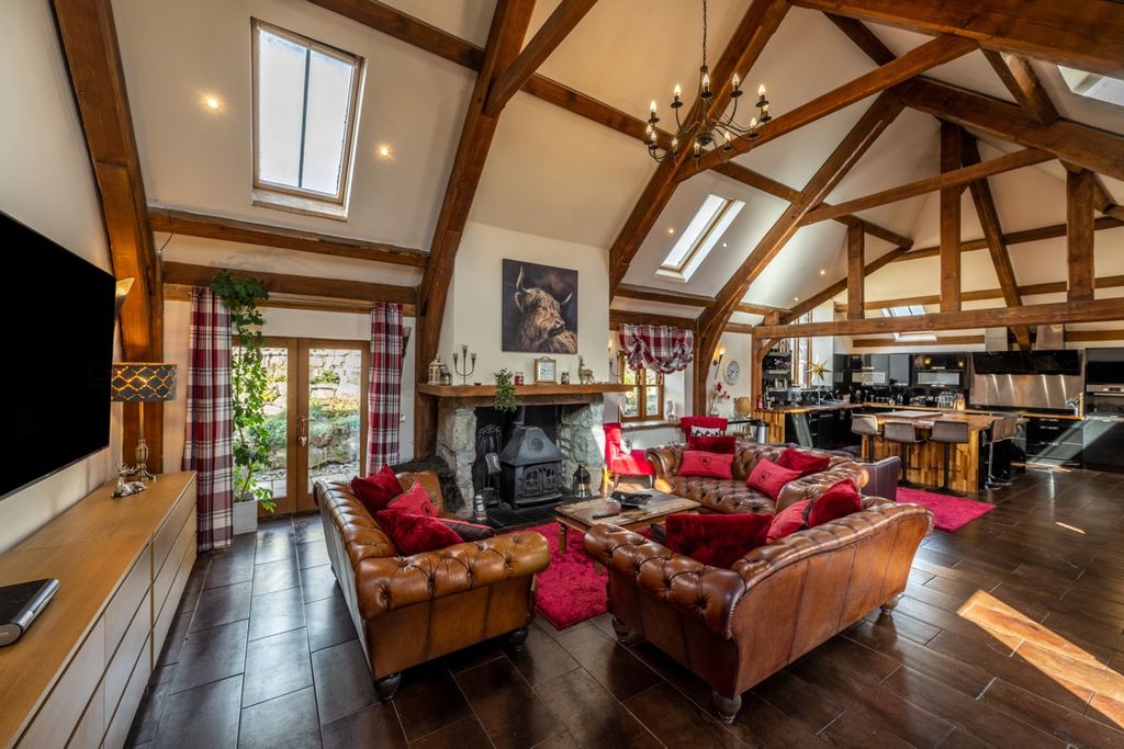 Property photo 2 of 39 Gateside_Steading_101-Hdr