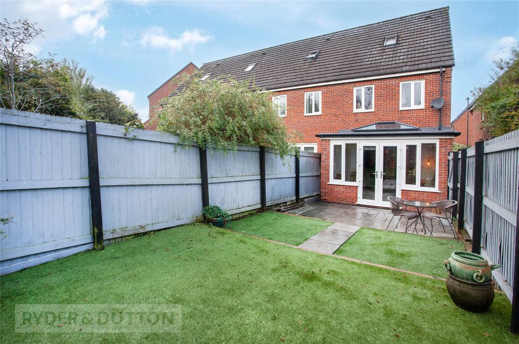 Property photo 2 of 27 Picture No. 24