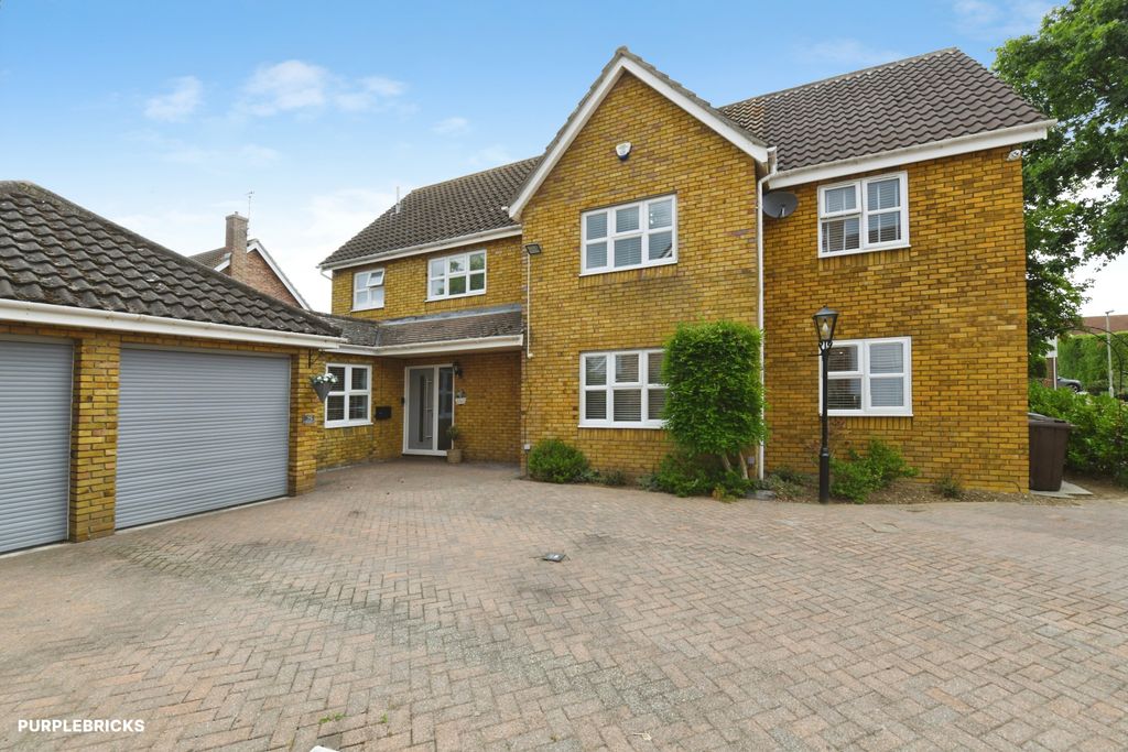 Property photo 1 of 33