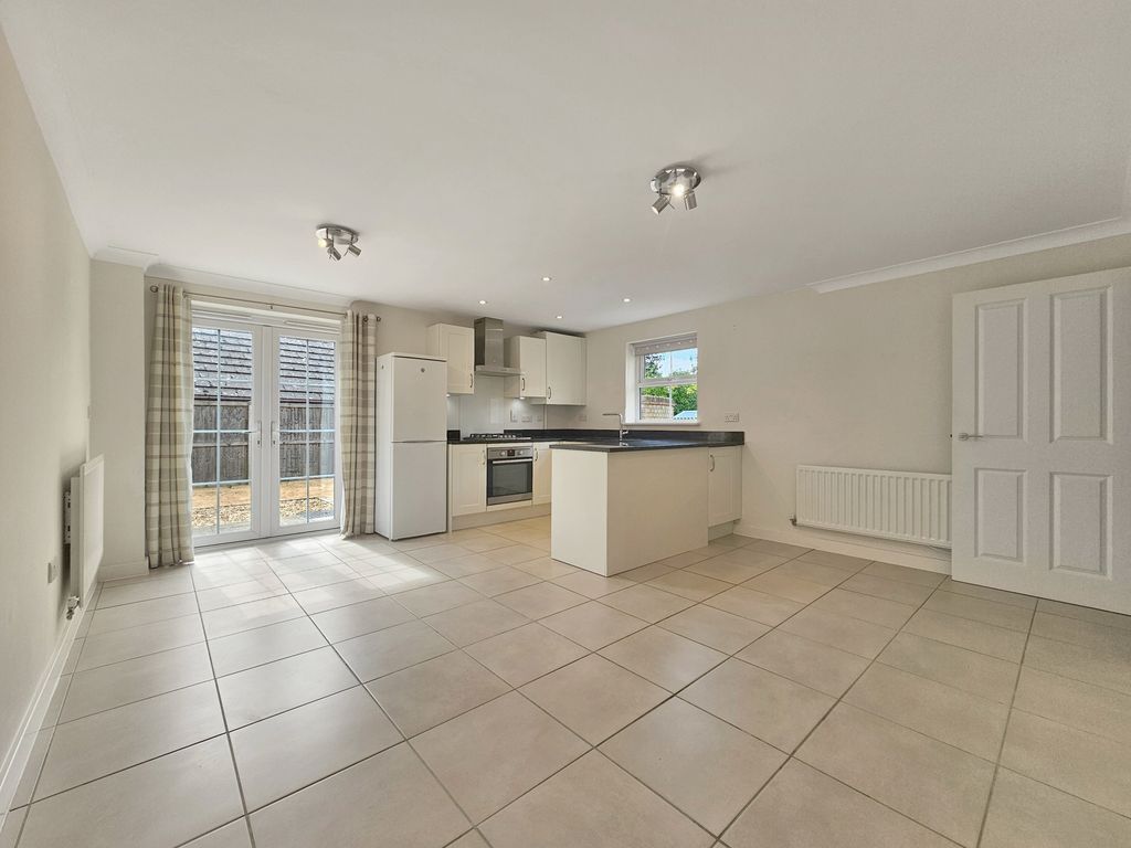Property photo 3 of 14 1000149119