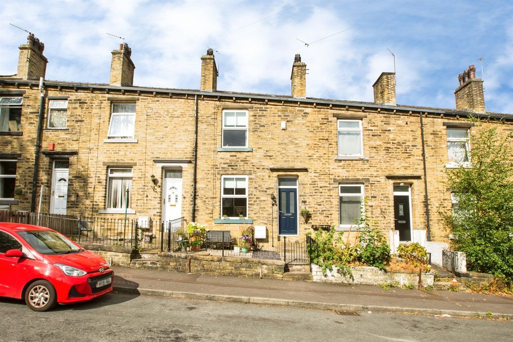 Property photo 1 of 16