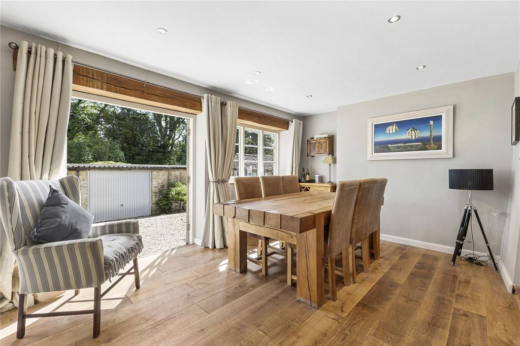 Property photo 3 of 24 Dining Room