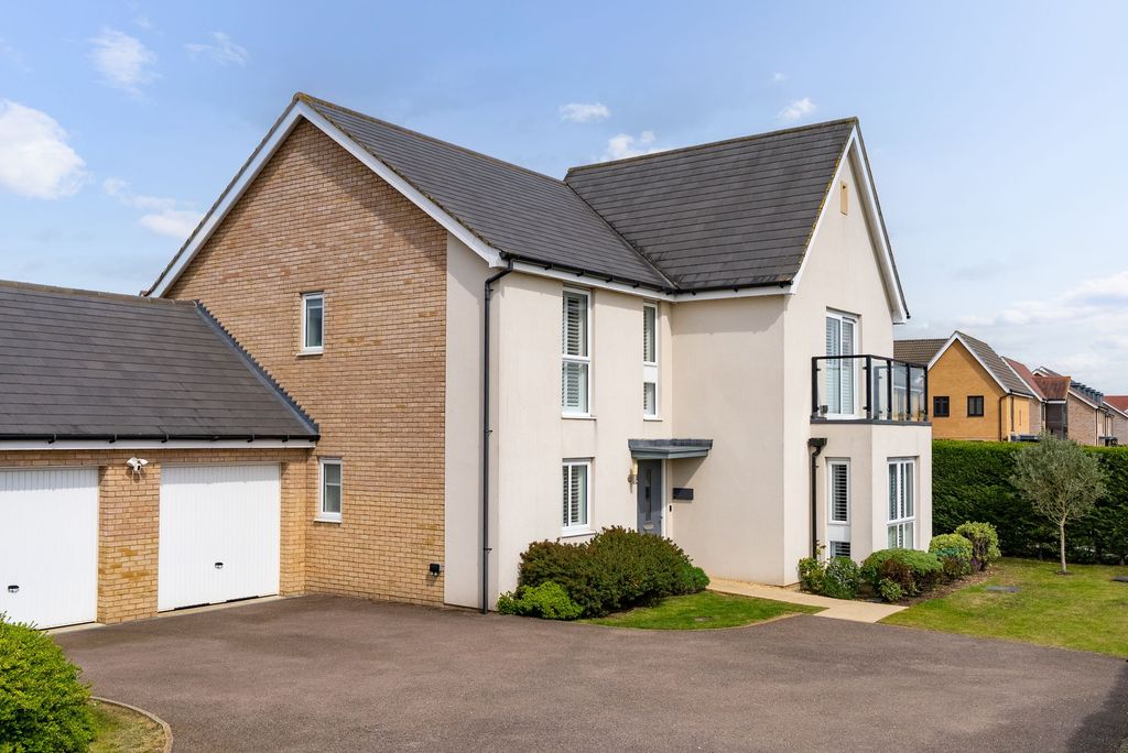 Property photo 3 of 37