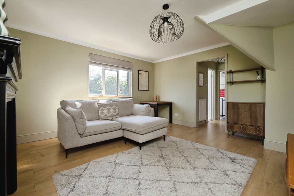 Property photo 2 of 17 Pbox-Img.Jpg