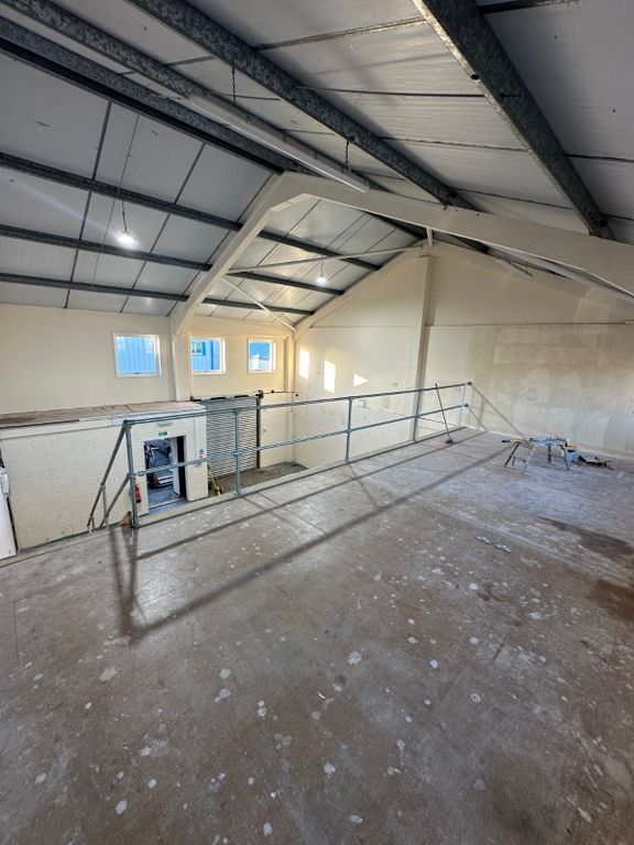 Property photo 3 of 25