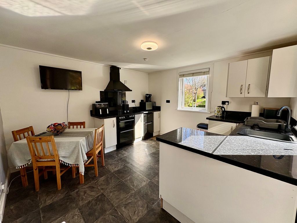 Property photo 3 of 13 Not Specified
