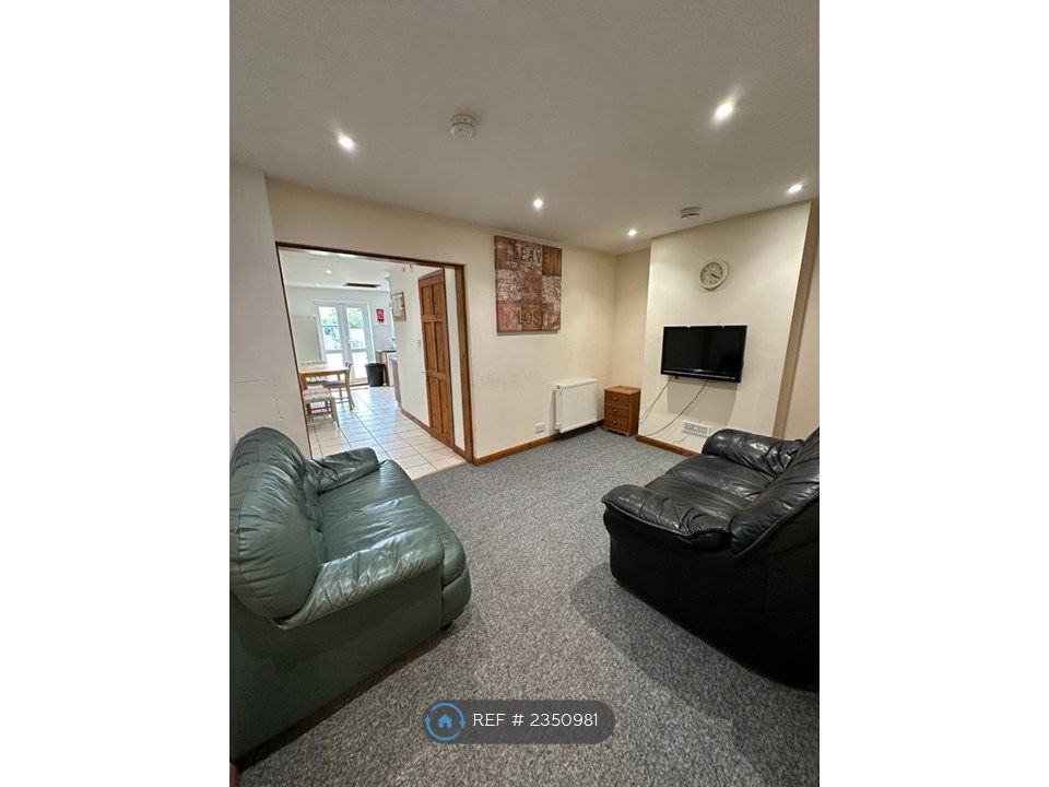 Property photo 1 of 30