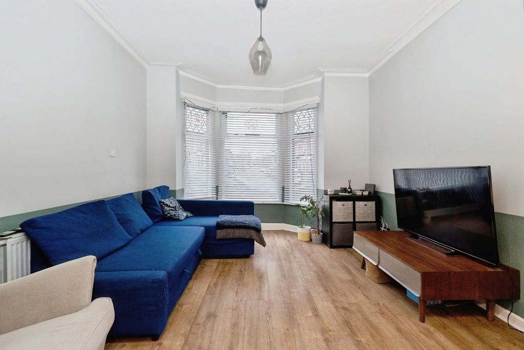 Property photo 2 of 24 Pbox-Img.Jpg