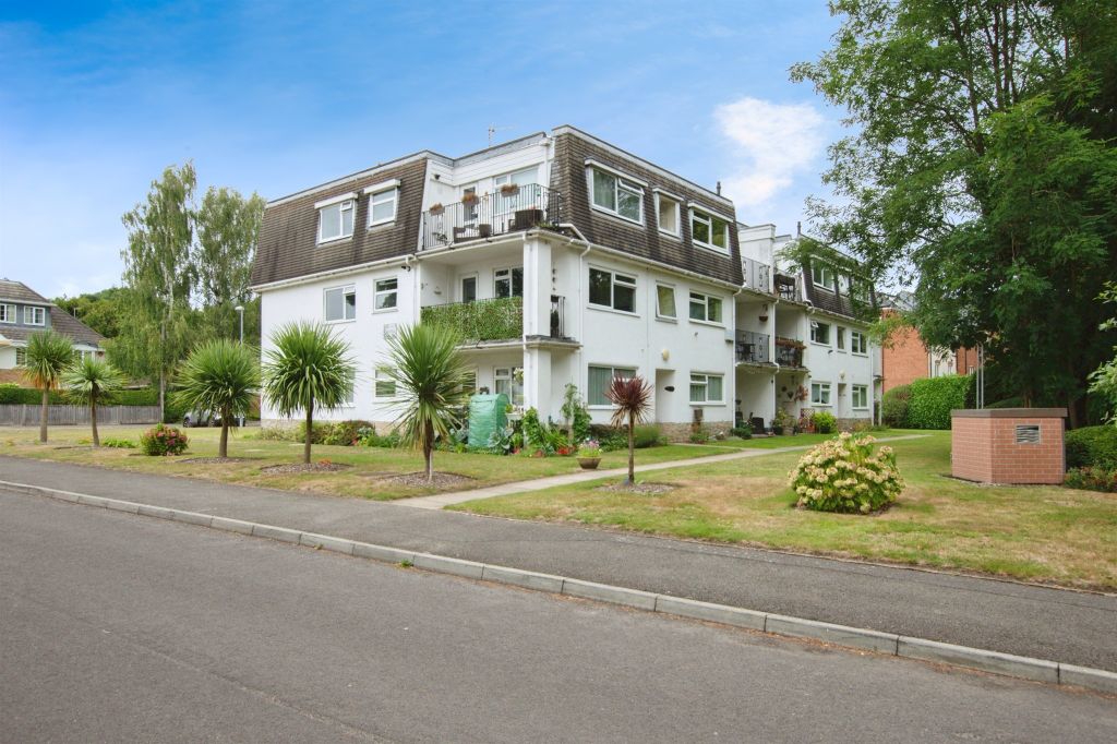 Property photo 1 of 17