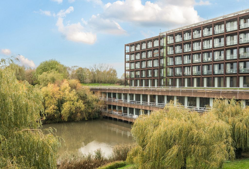 Property photo 3 of 12 1380285-1-6914A5B...