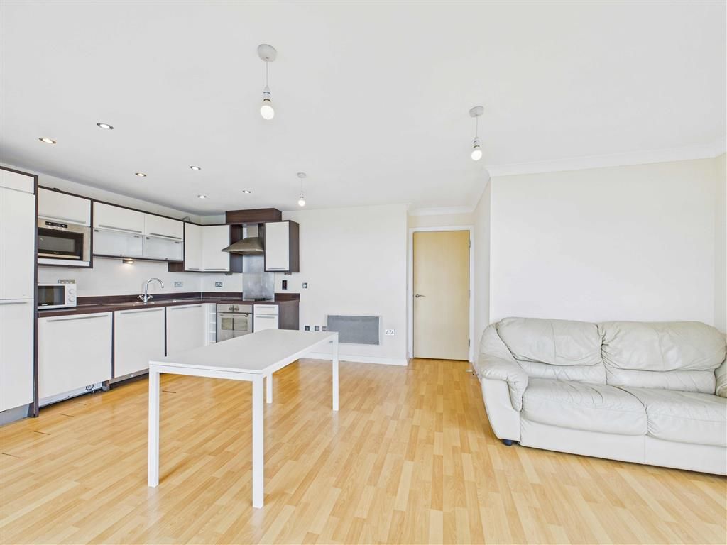 Property photo 3 of 6