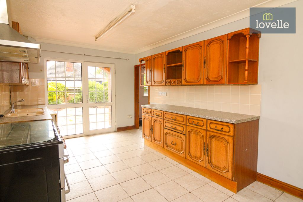Property photo 3 of 19