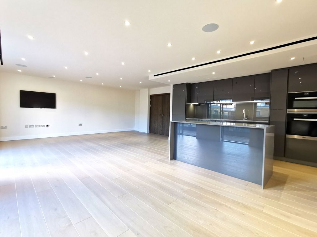 Property photo 3 of 23 Open-Plan Kitchen