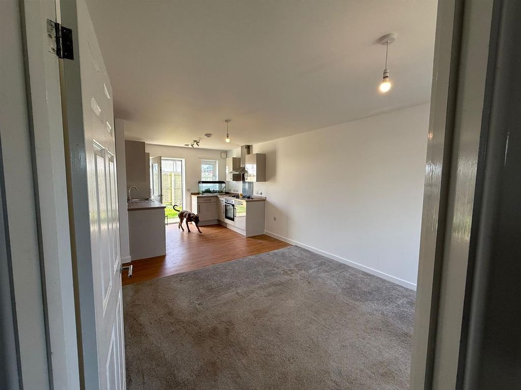 Property photo 3 of 20 Kitchen To Lounge 1.Jpg