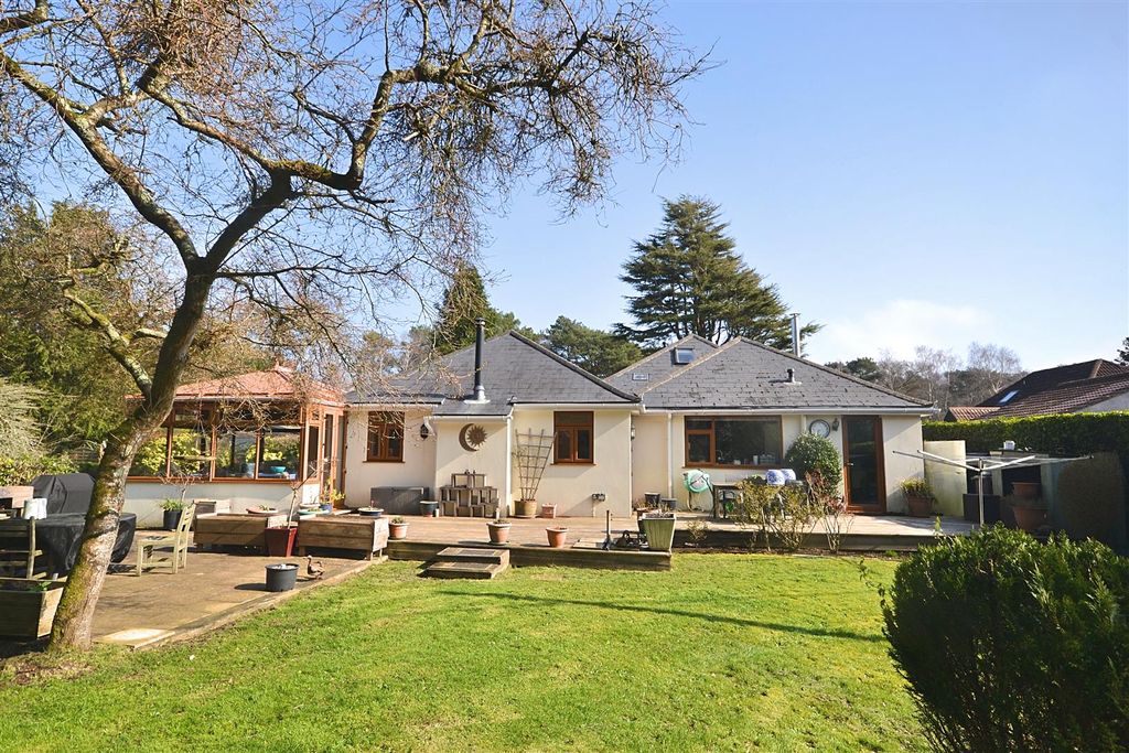 Property photo 1 of 34 6 (91).Png