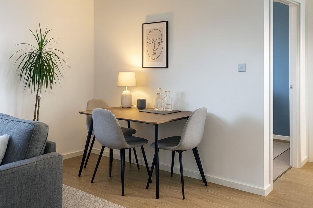 Property photo 3 of 6 3