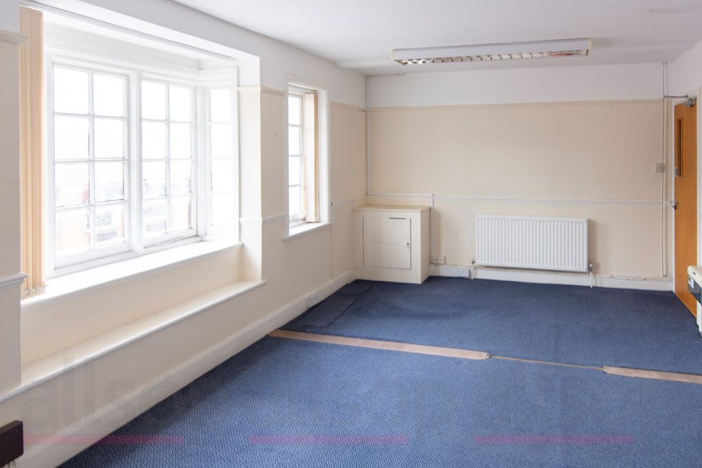 Property photo 2 of 12 Photo 2