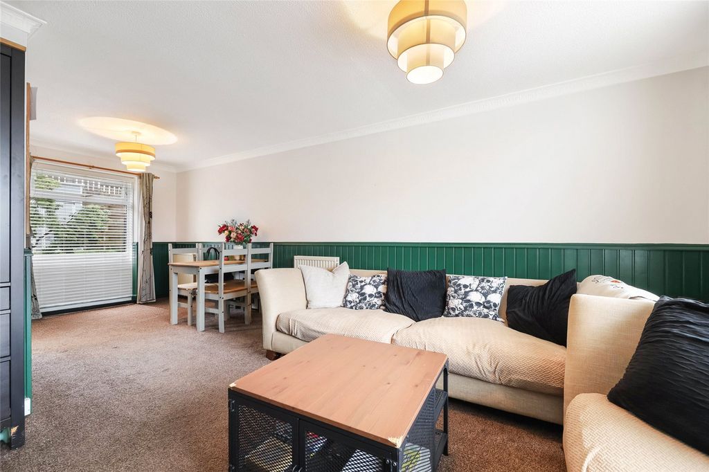 Property photo 3 of 17 Picture No. 25