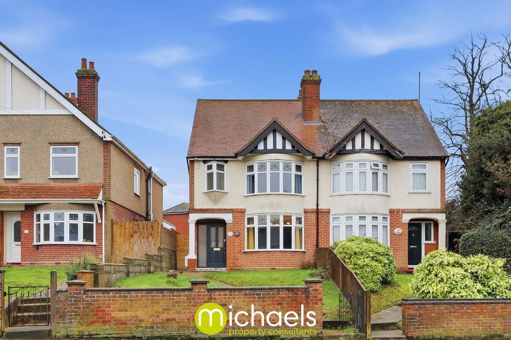 Property photo 1 of 28