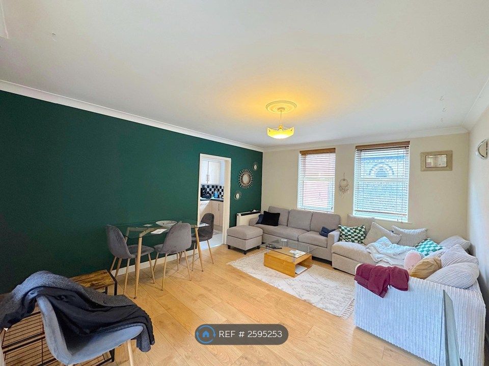 Property photo 2 of 6